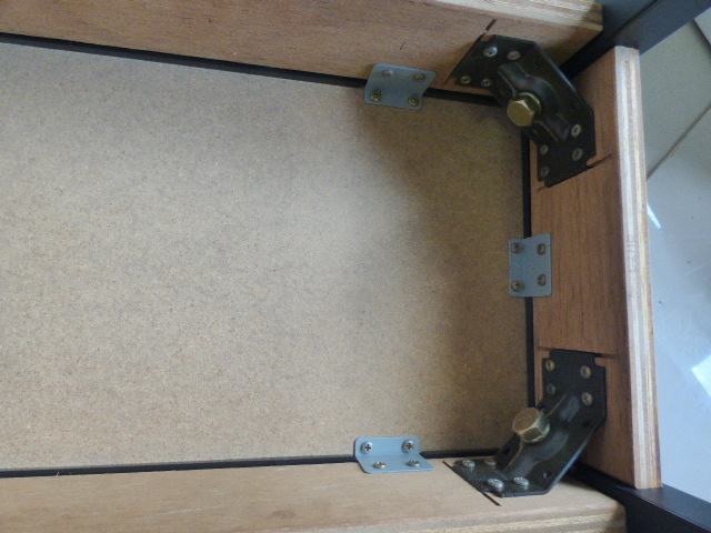 む478●ヤマハ ピアノ椅子●即決!/YAMAHA/黒/背もたれなし/高さ調節不可/詳細写真複数あり_画像9