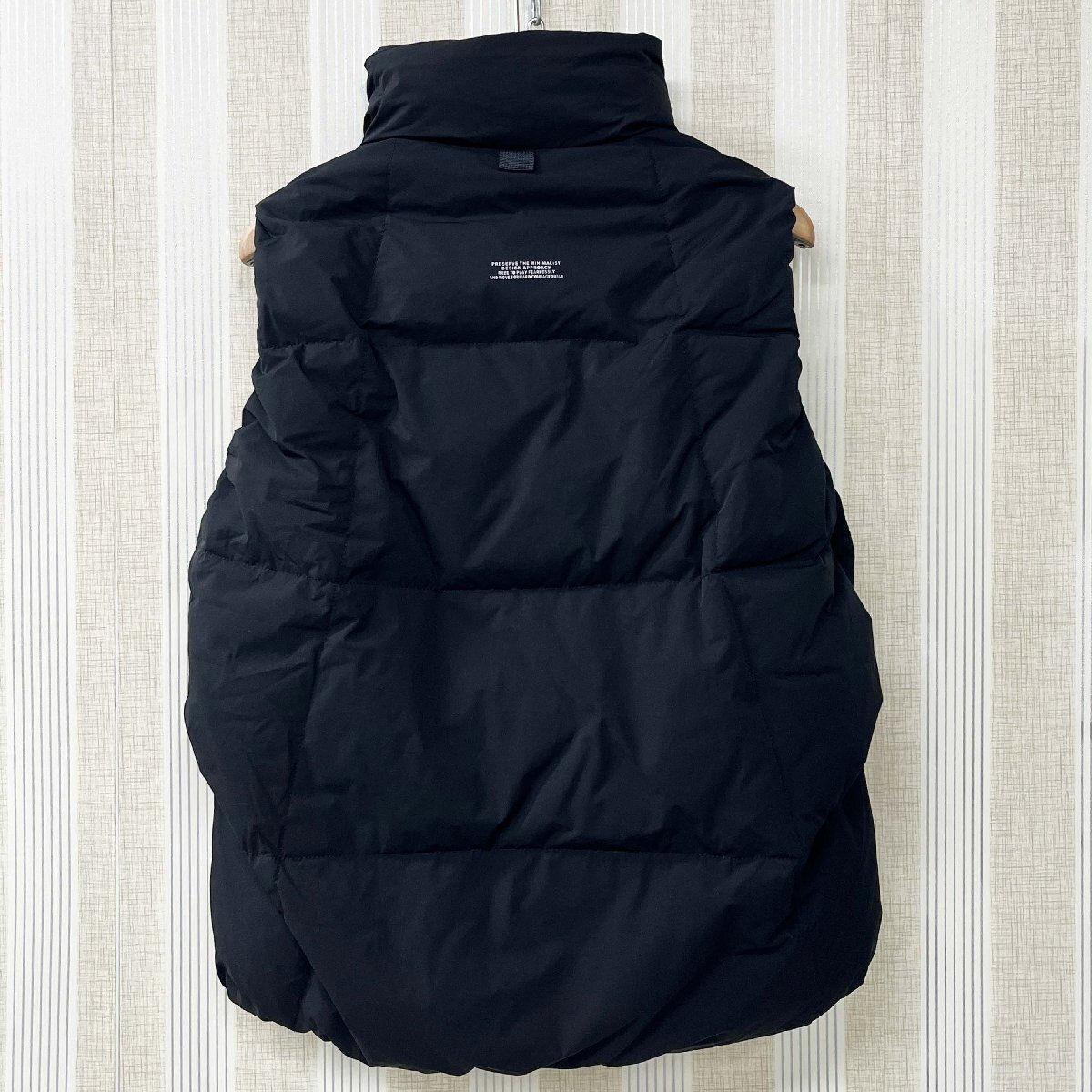 ダウンベスト イタリア製造 グースダウン90％ 軽量 ふんわり 無地 スタンドカラー カジュアル アウター ダウン コート スポーツ SIZE:L_画像2