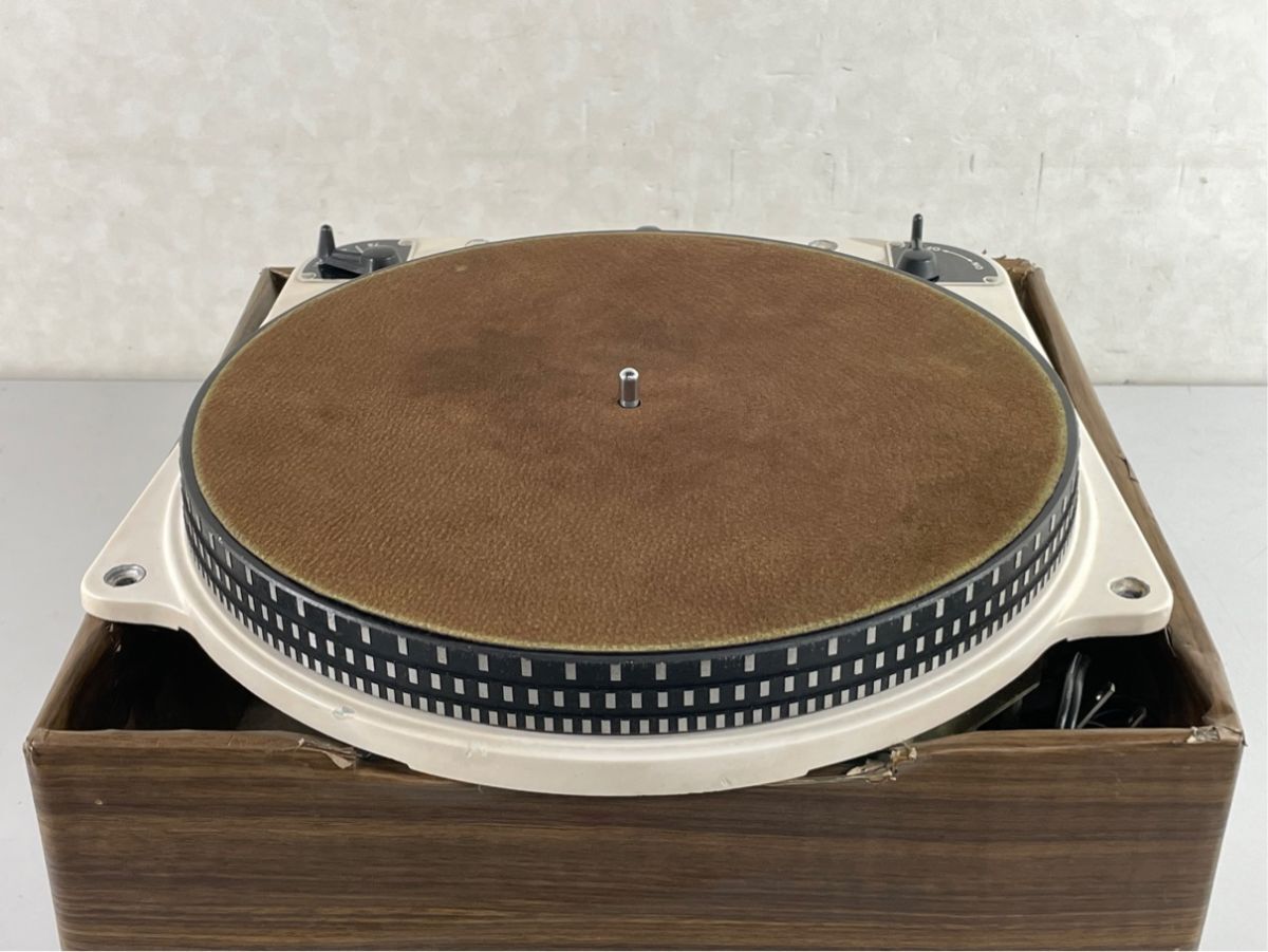 n8720 動作品 GARRARD ガラード 301 ターンテーブル 50Hz仕様 キャビネット固定ネジ付_画像4