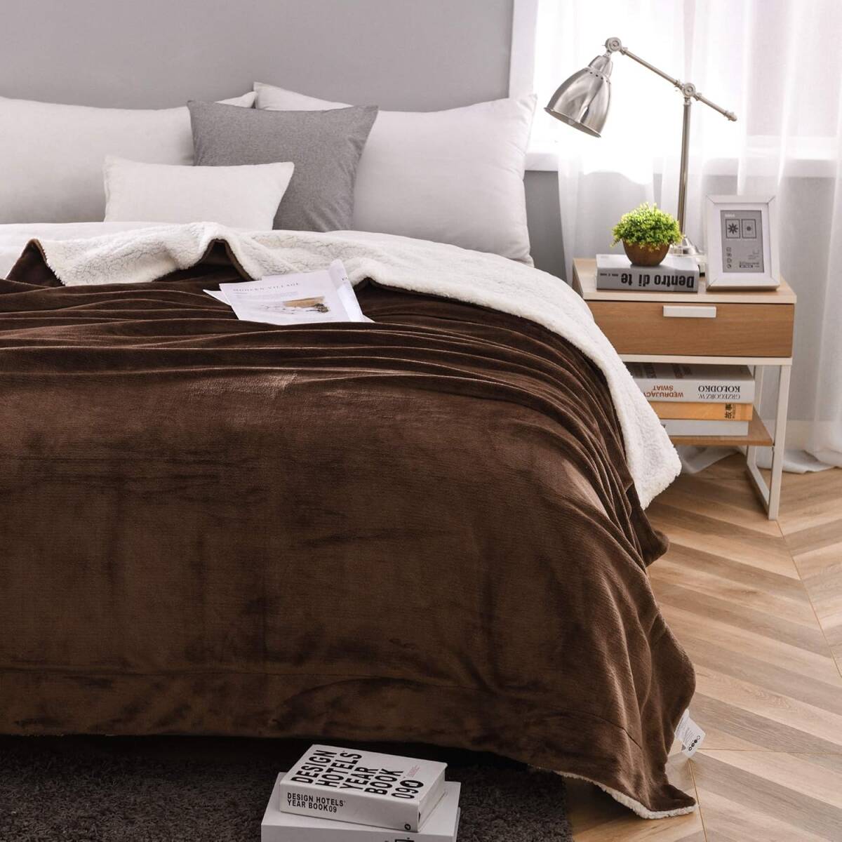 S12★【残りわずか】シングルサイズ 毛布 裏ボア 厚め毛布 冬用 ふわふわ あったか 140×200cm ブラウン_画像1