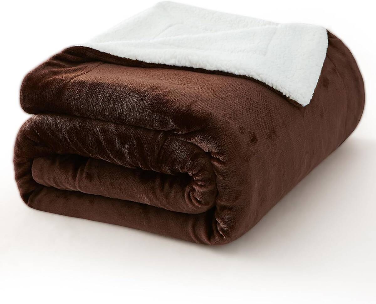 S12★【残りわずか】シングルサイズ 毛布 裏ボア 厚め毛布 冬用 ふわふわ あったか 140×200cm ブラウン_画像2