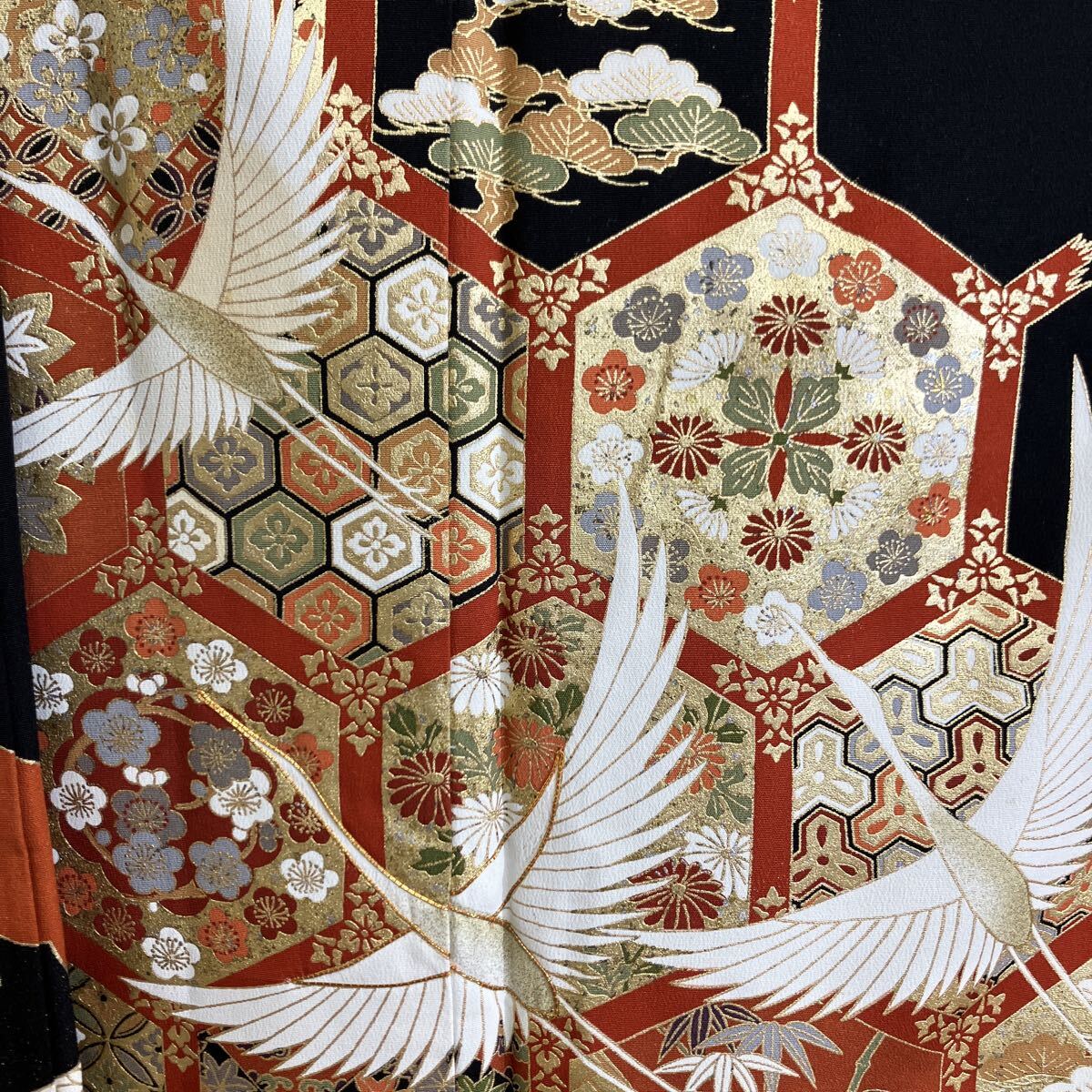 一右衛門No2537 黒留袖 8枚まとめ売り 金彩友禅 金駒刺繍 京友禅 正絹着物 刺繍 豪華留袖 留袖 大量まとめ売り大処分_画像3