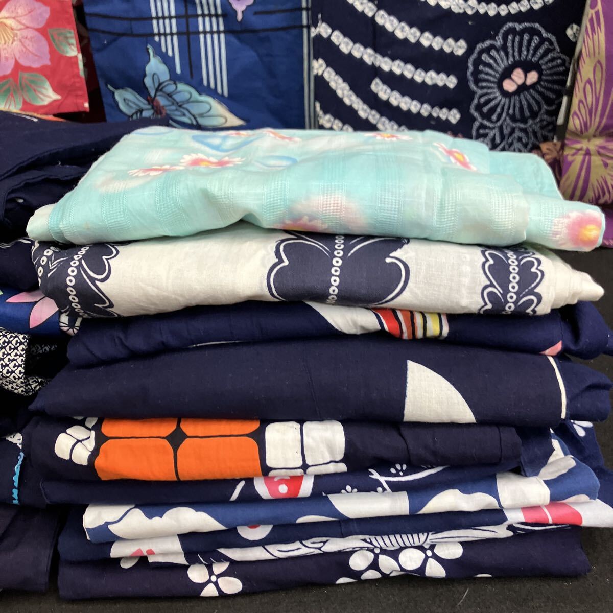一右衛門 No2586 浴衣 23枚 まとめ売り 有松絞り 木綿浴衣 コーマ地 ゆかた 女物 藍染 浴衣_画像7