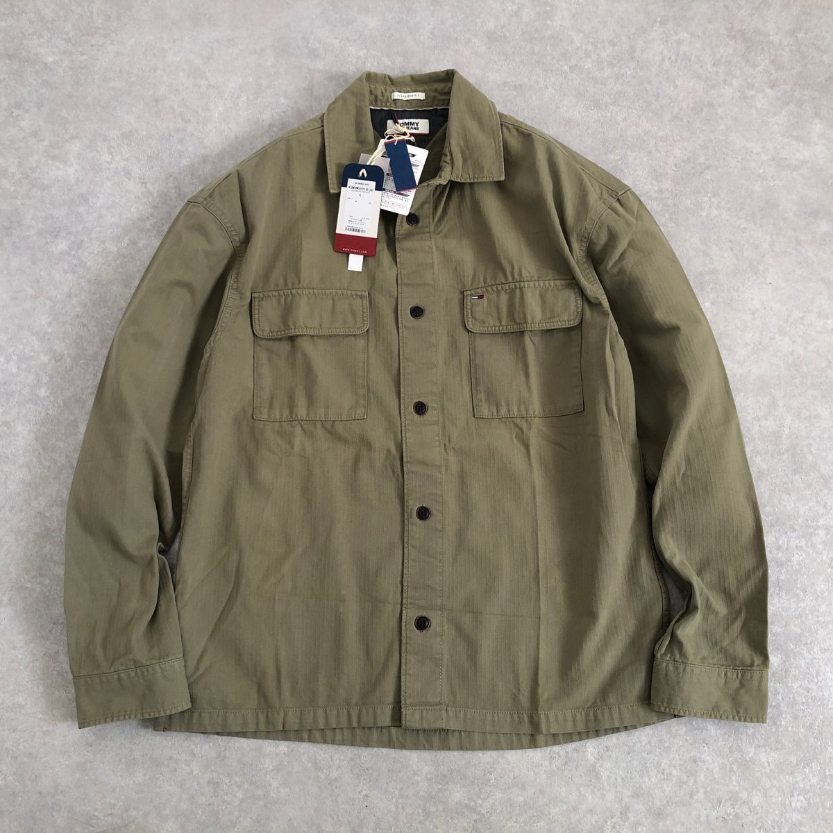 新品●TOMMY JEANS●ミリタリー デザイン シャツ●トミーヒルフィガー_画像2