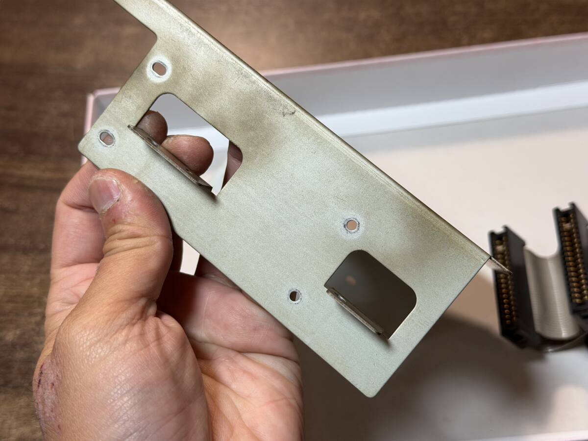 当時物□シャープ・X68000 XVI(CZ-634C-TN)純正FDD取り付け用ステー&FDD接続ケーブル_画像5