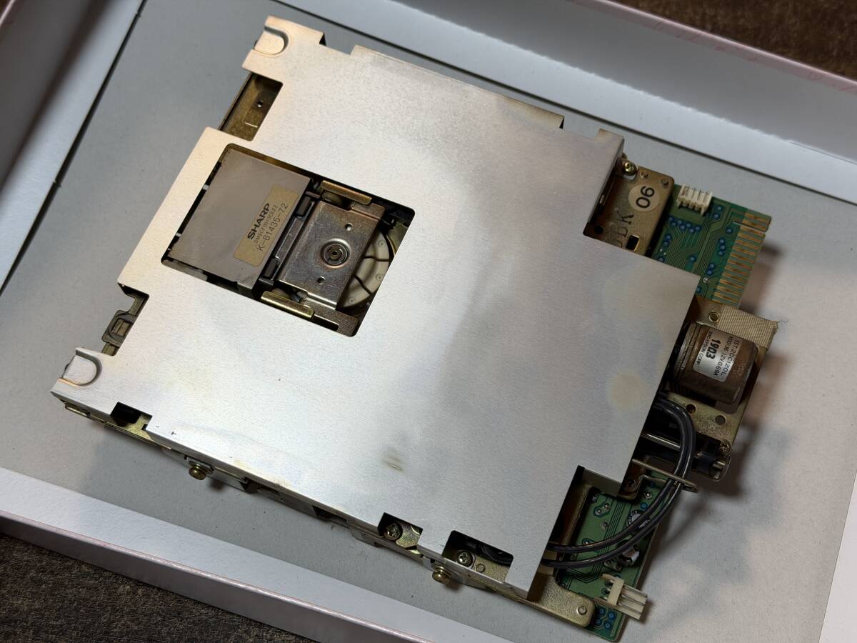 軽メンテ動作品□シャープ・X68000 ACE/EXPERT/SUPER/XVI/X68030 タワー型用FDDドライブ K-61435-72 動作OK-2_画像1