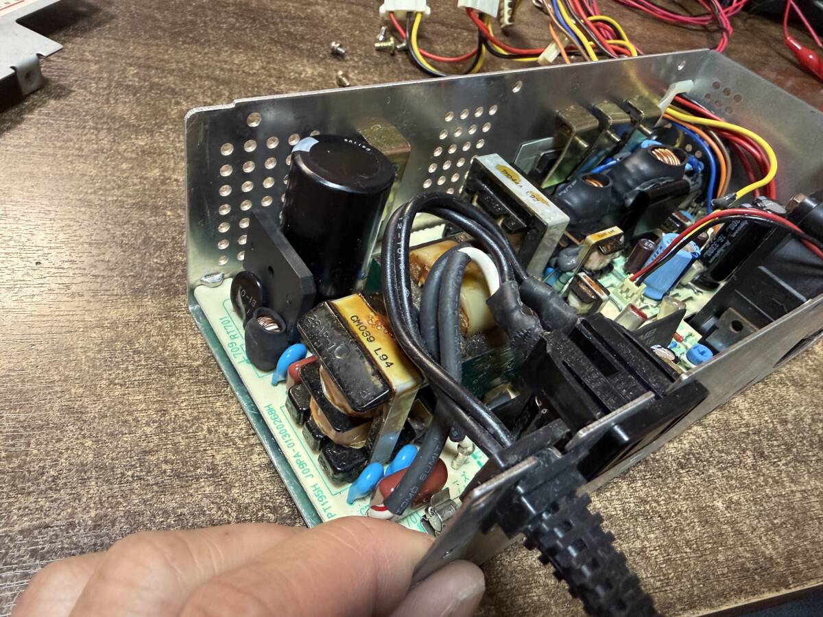 当時物□シャープ・X68000Pro (CZ-652C)純正BOX電源 UADP-0070CEZZ 修理ベースに_画像9