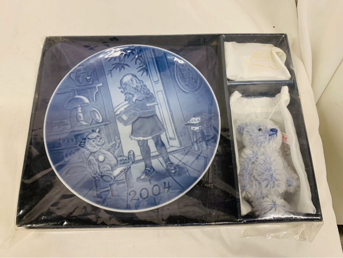 T11524 ロイヤルコペンハーゲン　シュタイフ　プレートセット　2004年　比較的綺麗品_画像1