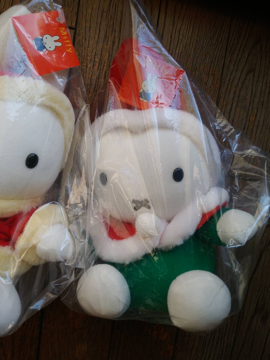 ♪ディック・ブルーナ(miffyミッフィー)可愛い♪レア?!非売品クリスマスミッフィーちゃん(うさぎうさちゃん)ぬいぐるみ♪2体セット♪♪_画像2