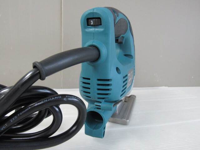 [ б/у товар / текущее состояние товар ] Makita Makita лобзик JV0600