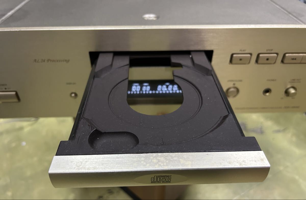 ★DENON CDプレイヤー DCD-1650AZ 通電確認済 CDプレーヤー　1円スタート_画像3