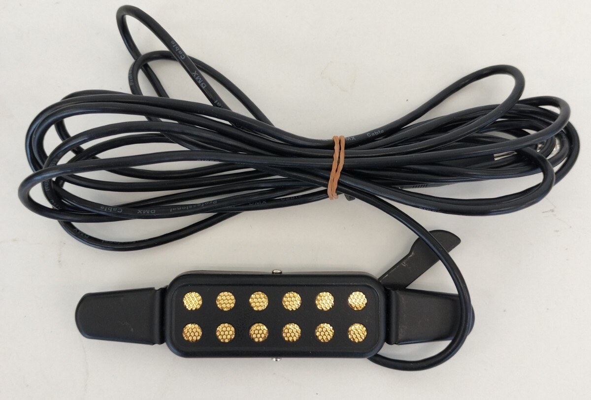 【25＊11110】アコースティックギター用『ピックアップ』/ KIKUTANI RMS-10 ミニギターアンプ　　_画像2