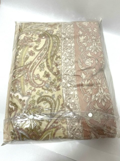【未使用】 綿毛布 毛布 シングル King Castle 綿100% 丸洗いOK 日本製 140×200 柔らか 寝具 布団 洗濯OK 新品 家庭用品_画像4