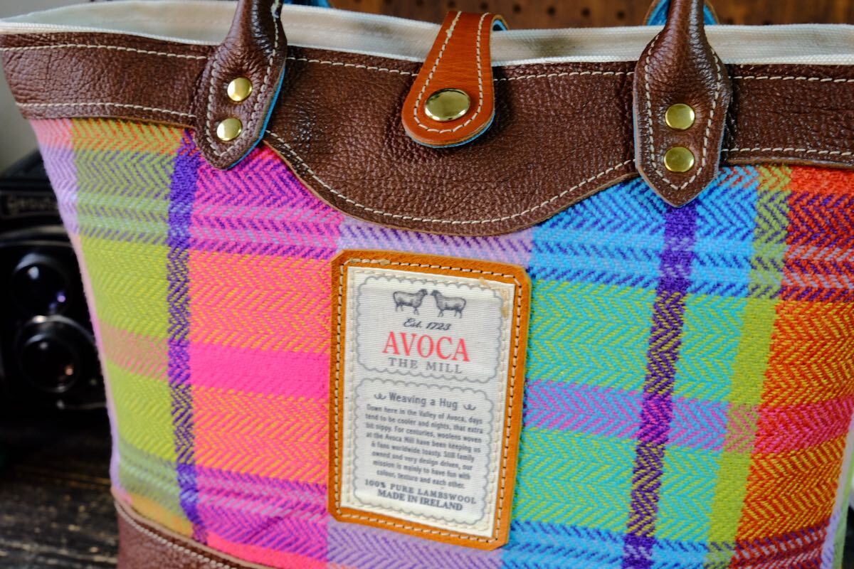 ◆AVOCA マルチシュリンク牛革トートバッグ　大容量ポケット　ハリスツイード好きに　日本製帆布ハンドメイドブラウンクリスマス秋冬_画像6