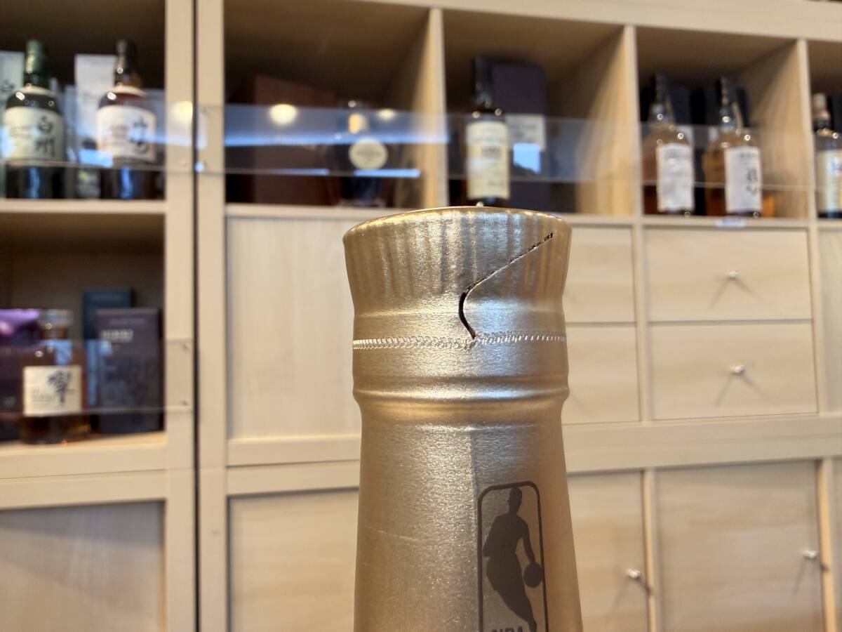 111408 Hennessy（ヘネシー）XO NBA コレクターズエディション 40％ 700ml 箱付_画像6