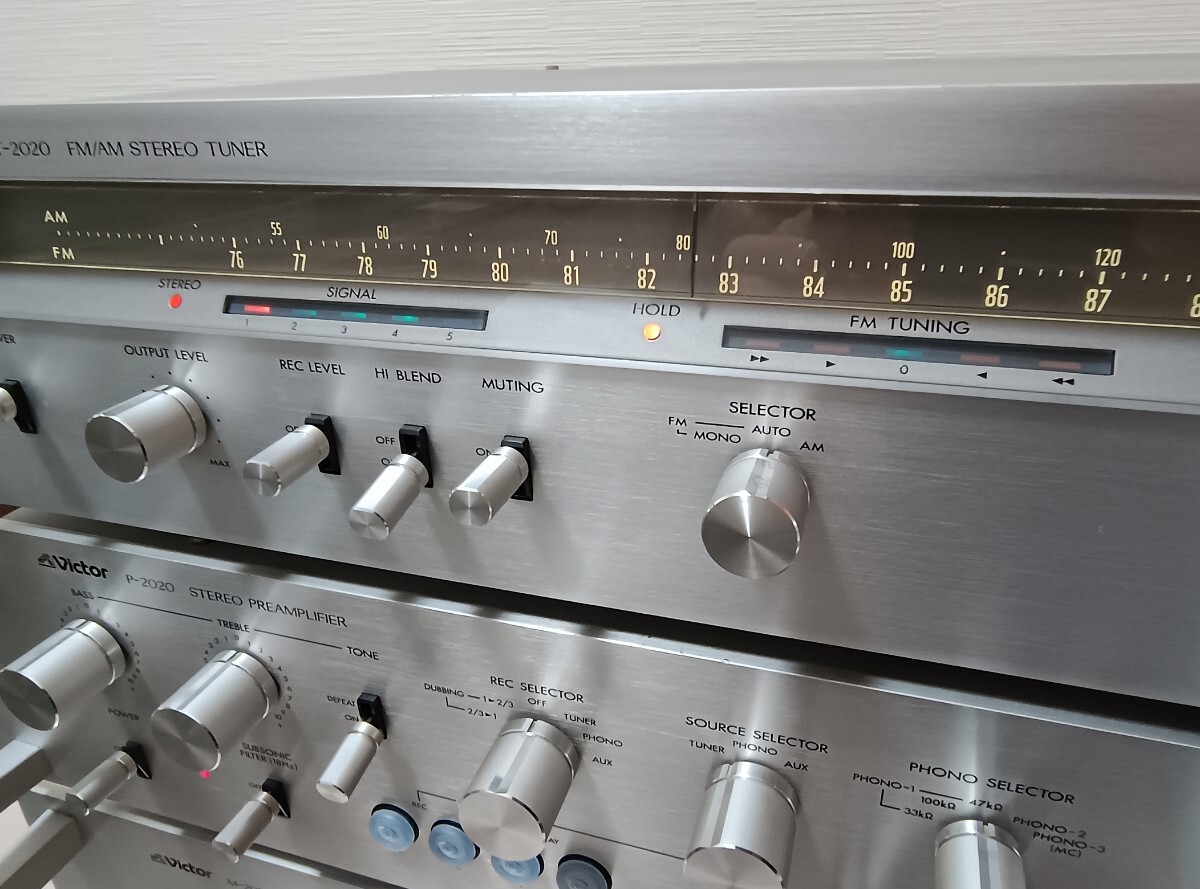 ビクター M-2020 P-2020 T-2020 プリアンプ メインアンプ チューナーセット 動作品 キレイです。_画像3