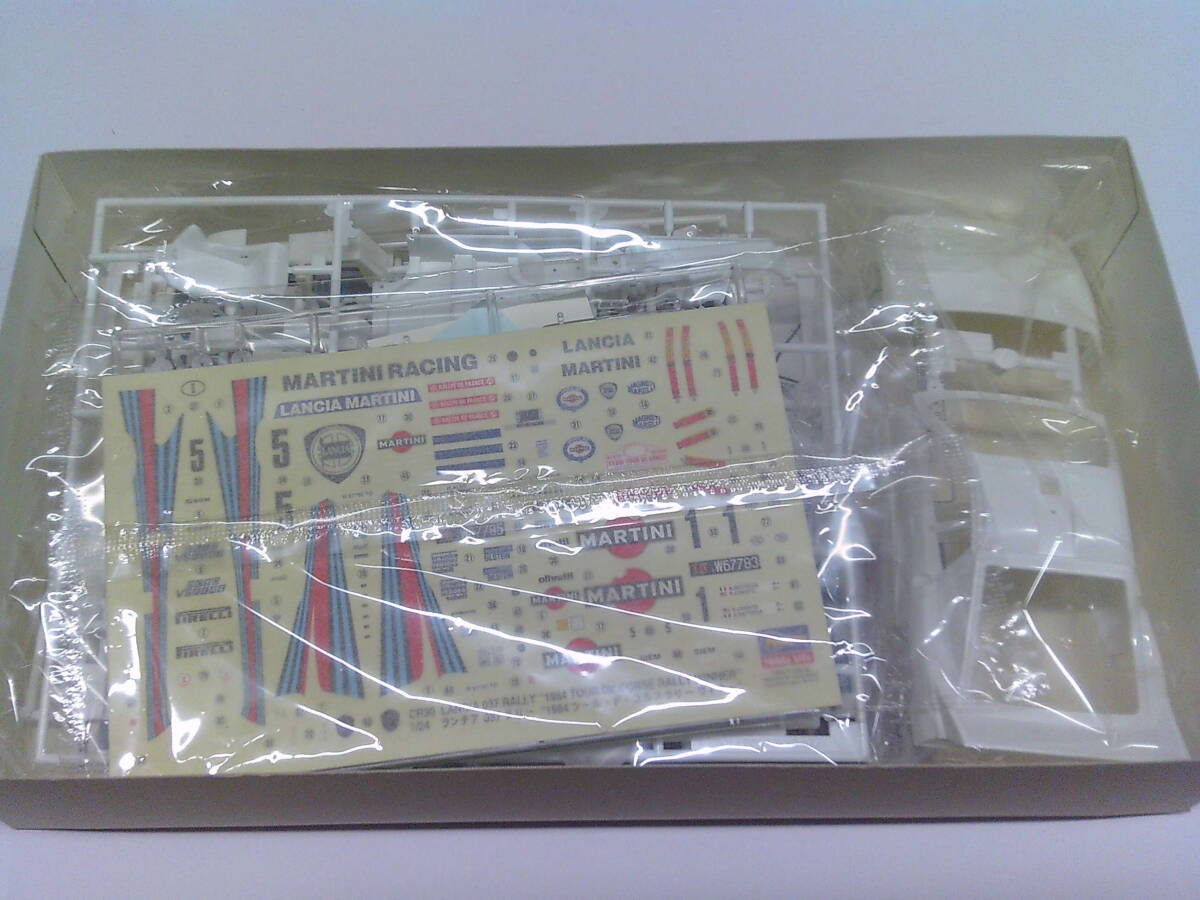 V54【未組立/プラモデル】Hasegawa 1/24 ランチア 037 ラリー ’1984 ツール・ド・コルス ラリー ウィナー’/CR-30_画像2