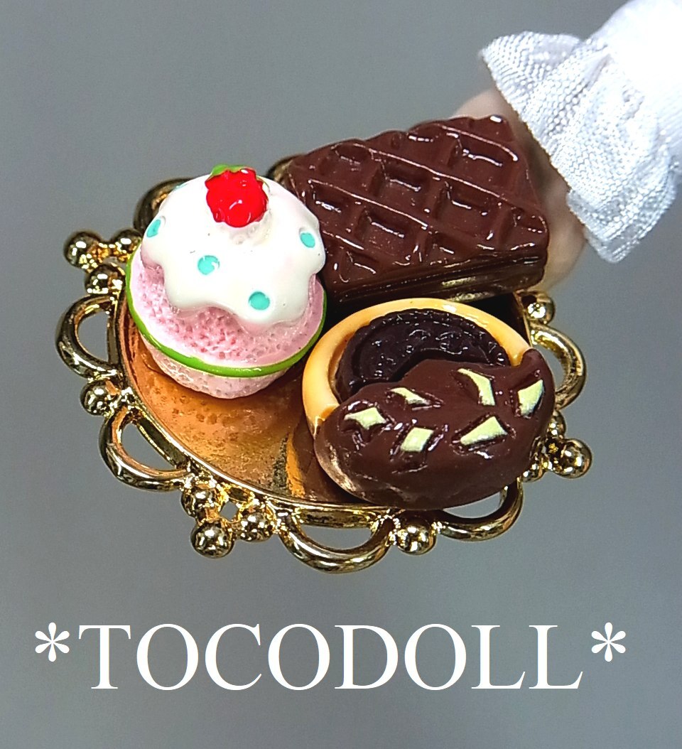 ＊toco＊Phicen/TBLeagueなどに ミニチュアサイズのスイーツ３点盛り Eセット_画像1