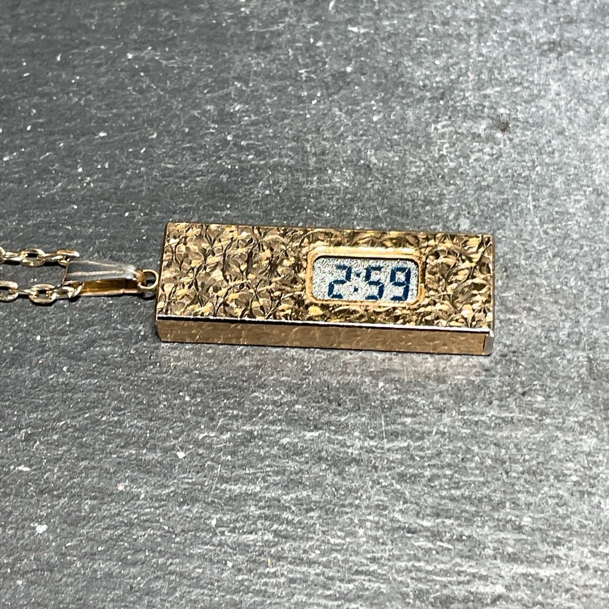 CITIZEN シチズン Q&Q キューアンドキュー 時計 デジタル クオーツ ペンダントウォッチ ゴールド スクエア 新品電池交換済み 動作確認済み_画像1