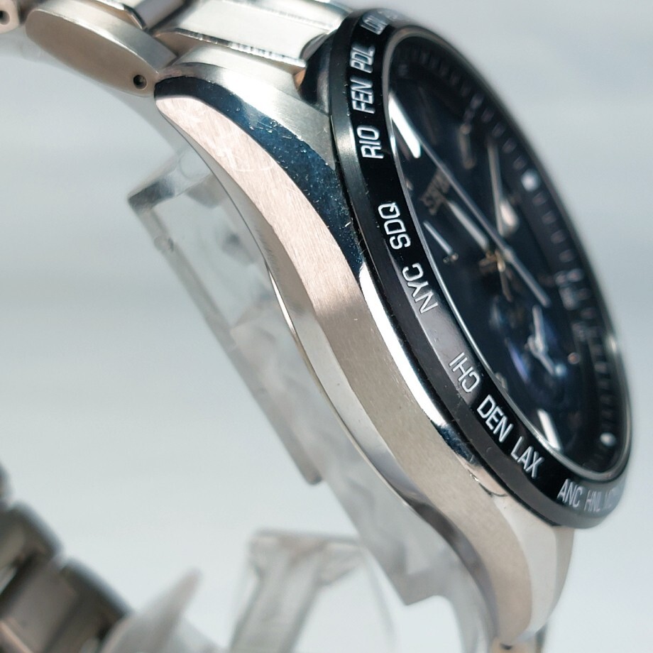 美品 SEIKO セイコー BRIGHTZ ブライツ フライトエキスパート 腕時計 電波ソーラー SAGA235 カレンダー デュアルタイム 動作確認済み_画像5