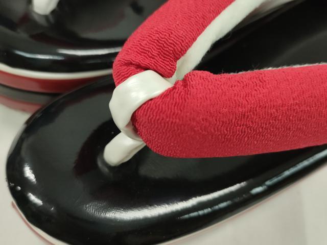 平和屋着物▼和装小物 草履まとめて2足 厚底 刺繍 椿 市松文 ぽっくり 舞妓風 金糸 Mサイズ 逸品 CAAX8123ju_画像3