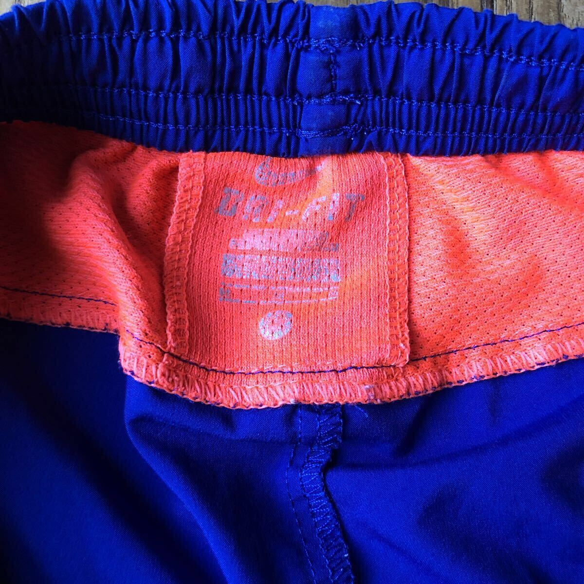 ナイキ（NIKE） ショートパンツ　 ランニングパンツ　 DRI-FIT 　サイズM　ブルー×蛍光オレンジ_画像4