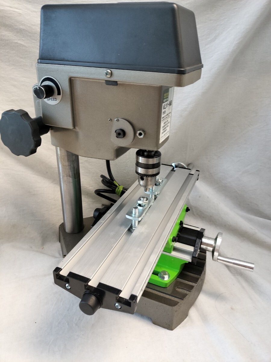三共コーポレーション卓上ミニボール盤HDP-10 XYフライス盤 卓上ボール　小型ボール盤　ミニバイス　チャックハンドル　　動作は確認済み_画像4