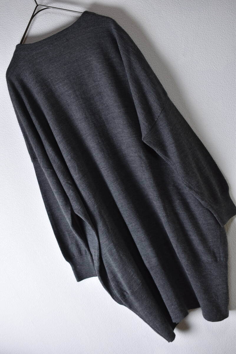 ミズイロインド mizuiroind ドロップショルダーウールニットチュニック グレー色_画像2