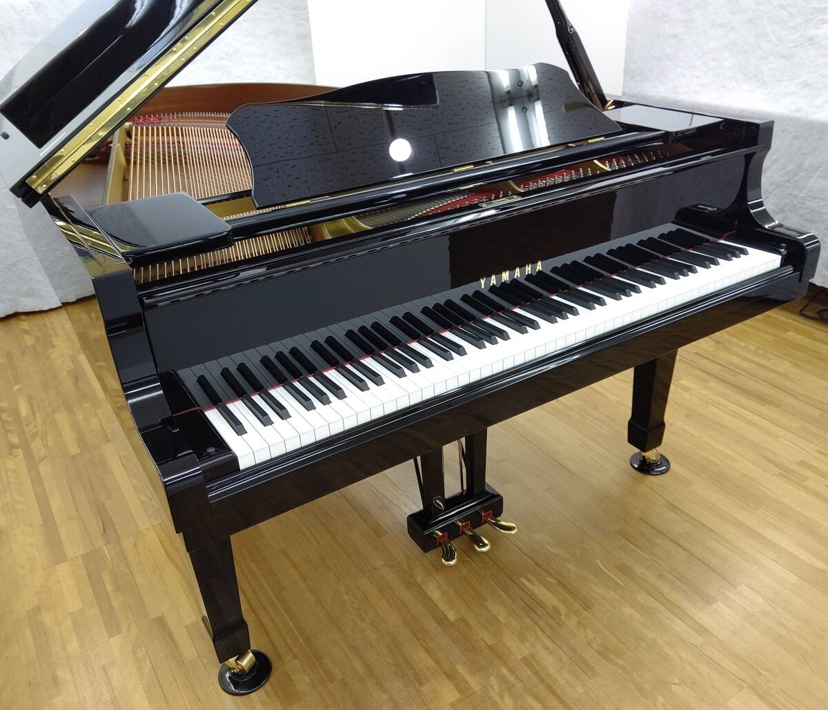 ヤマハ G3B 【美品/フルリニューアル/1988年製】 現品確認/試弾歓迎です! YAMAHA (和歌山/中古ピアノ)_画像1