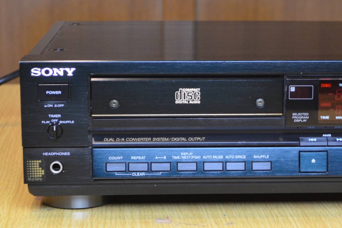 * техническое обслуживание settled *SONY Sony CDP-555ESD [ tray заменен ремень * электролиз конденсатор замена * высокая точность часы заменяемый ]