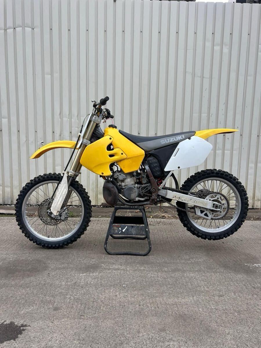 SUZUKI スズキ RM250２０００年式 2スト_画像1