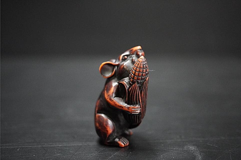 D5741-3 старый netsuke дерево гравюра [ шар .....] старый netsuke . предмет 