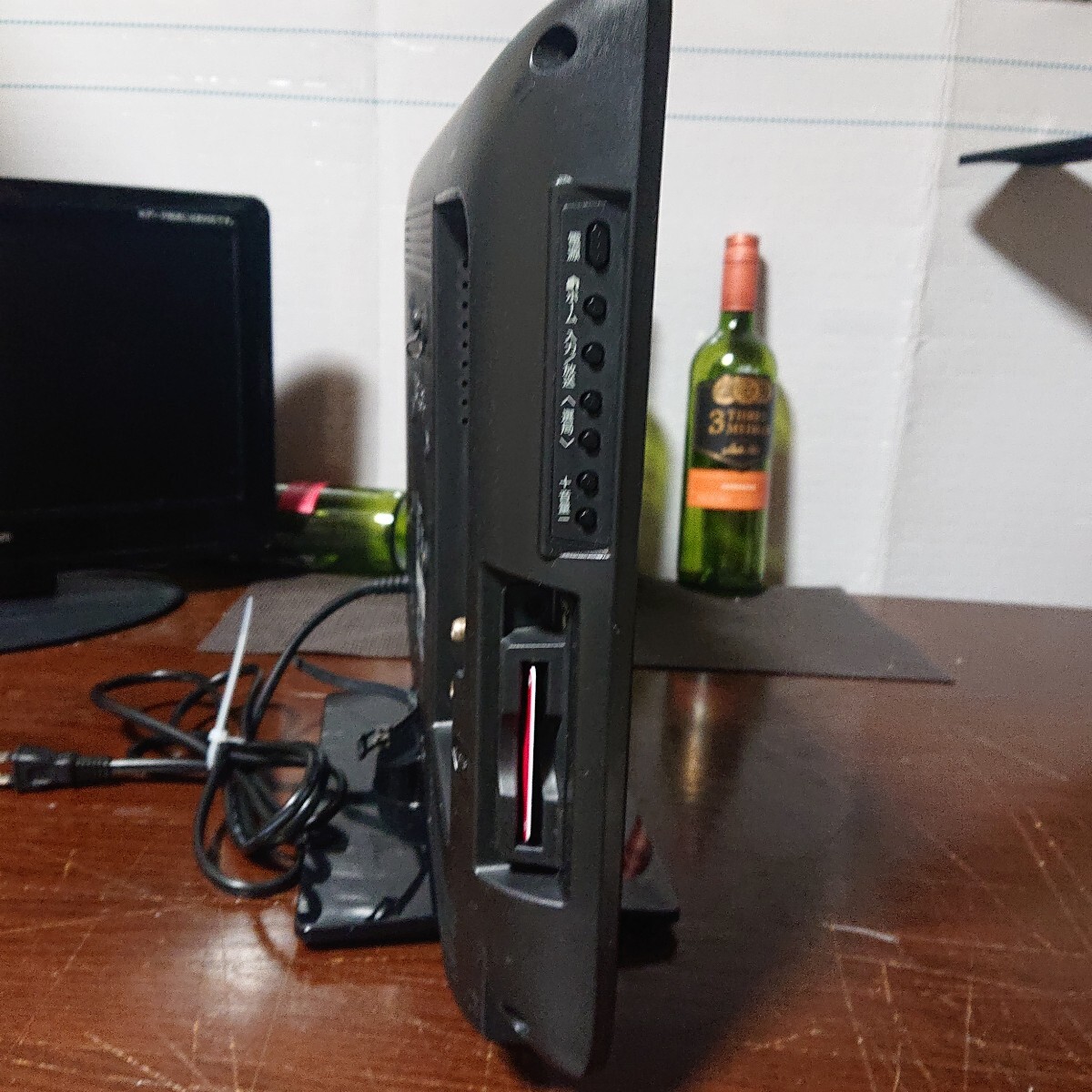 SHARP AQUOS LC-19K7 液晶テレビ 19型 動作品 リモコン無し 2012年製品 (送料無料) _画像7