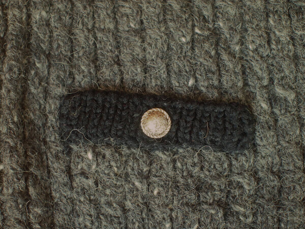 手編み　シャネル風 カーディガン 長袖　グレー＆ブラック　ウール、アクリル_画像3