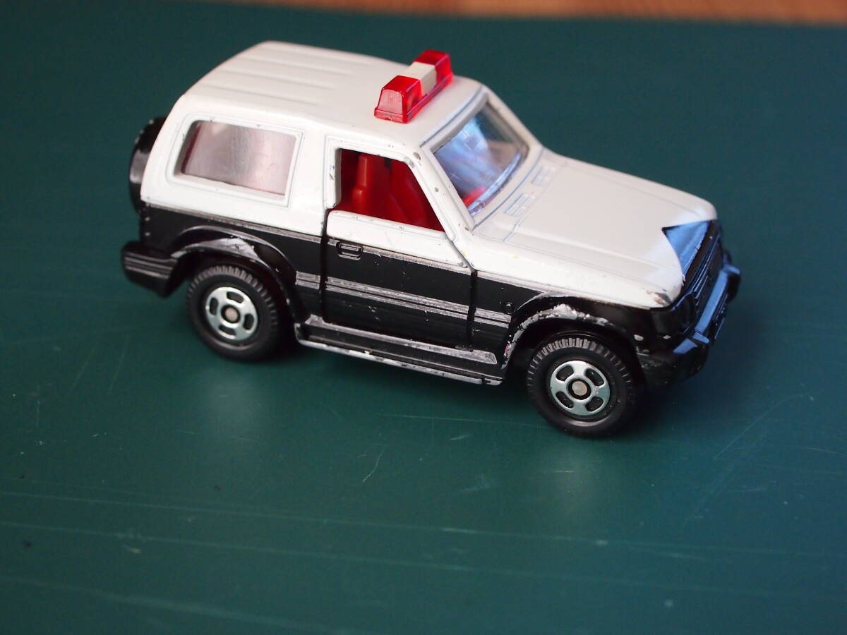 トミカ　三菱パジェロ　パトロールカー　本体のみ 外箱無し 中古 日本製 ミニカー_画像1