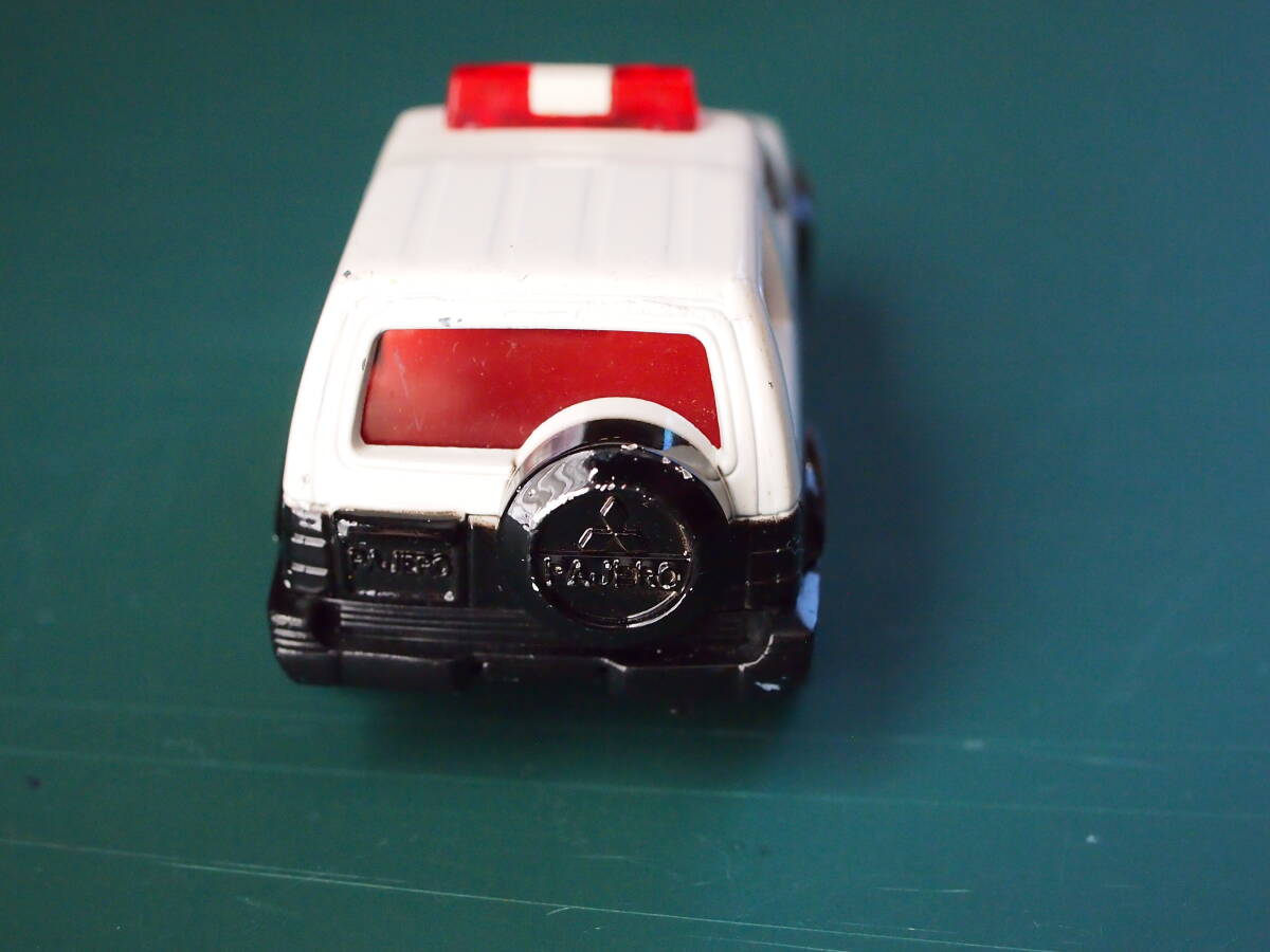 トミカ　三菱パジェロ　パトロールカー　本体のみ 外箱無し 中古 日本製 ミニカー_画像4