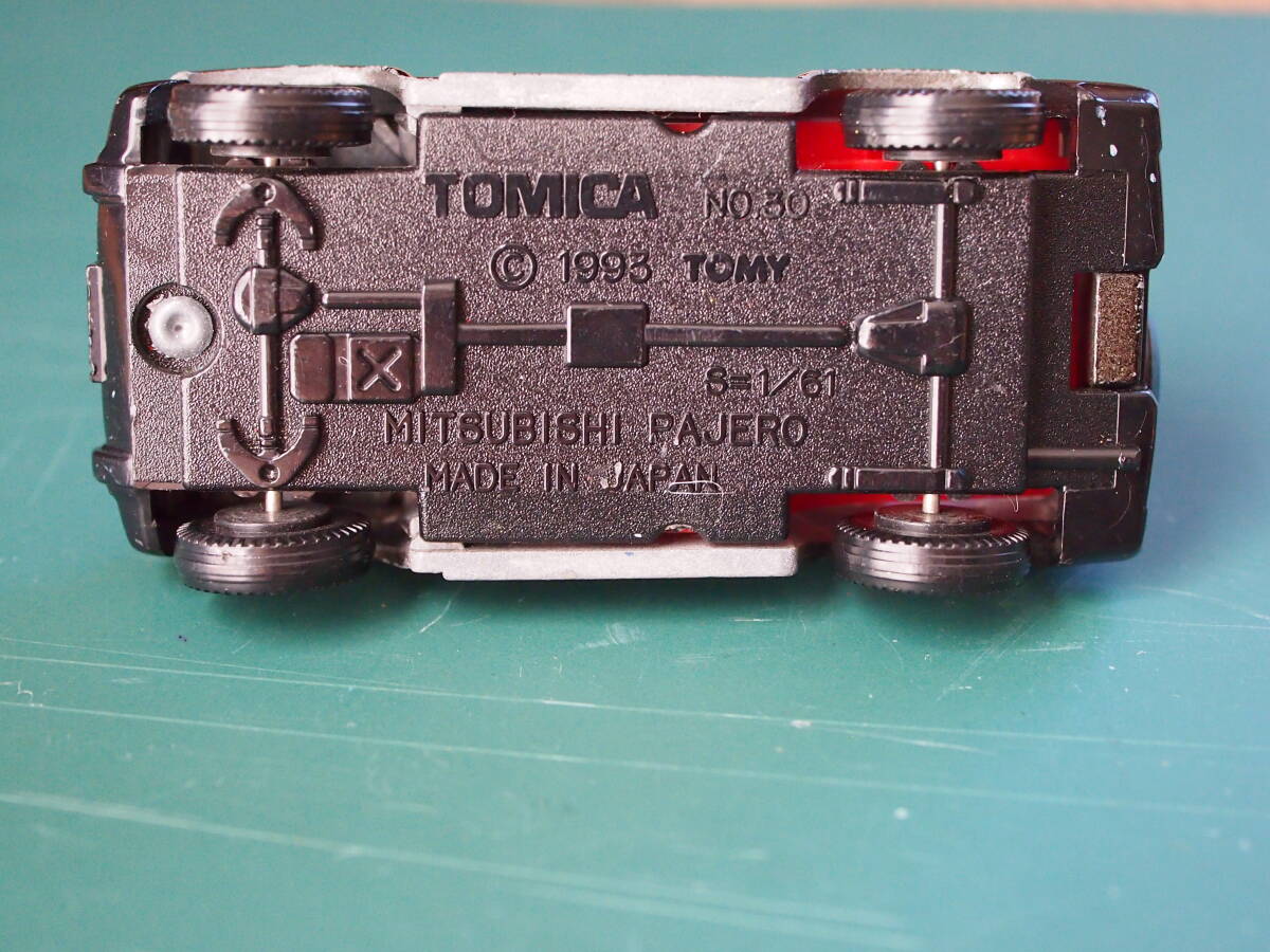 トミカ　三菱パジェロ　パトロールカー　本体のみ 外箱無し 中古 日本製 ミニカー_画像6