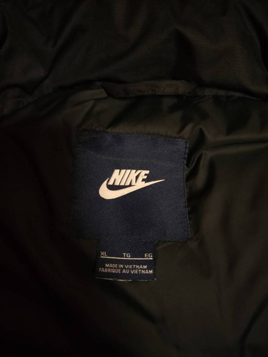 NIKE ナイキ ダウンジャケット XLサイズ メンズ フード取り外し可能 ブラック 美品_画像6