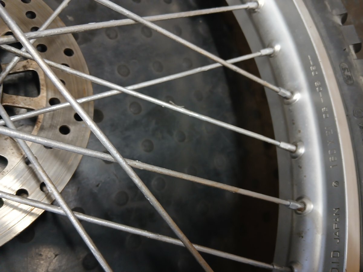 ヤマハ　DT125R　純正　フロントホイール　21×1.60（34X　125㏄　オフロード　YAMAHA絶版2スト　実動動画あり）_画像6