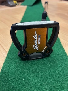 山下美夢有使用モデル1000円スタート超美品人気テーラーメイド　スパイダーツアーX Taylor Made Spider TOUE X 33インチ_画像1