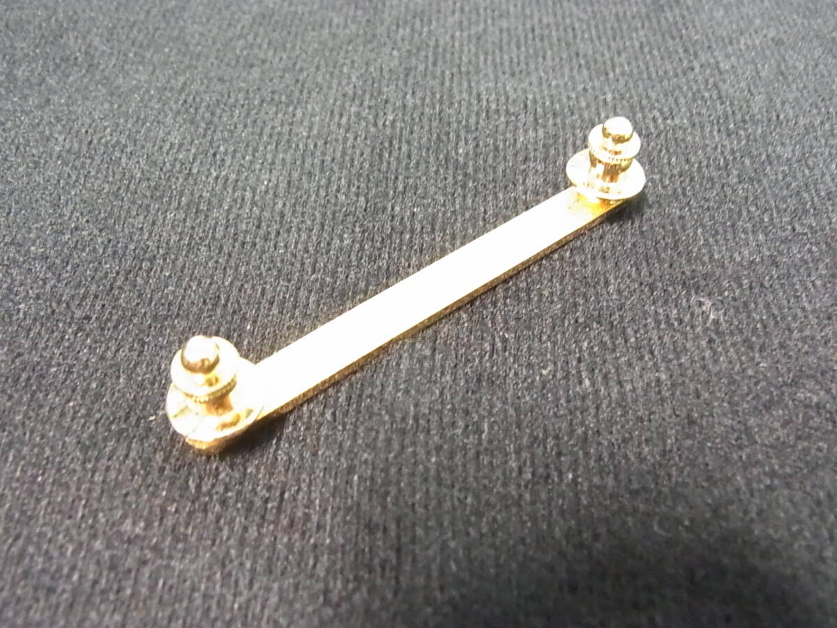 即決あり 栄典 勲章と褒章の掛け具 佩用金具 バッチ バッジ 記章 徽章 菊紋 菊の御紋 菊花紋章 旭日章 桐葉章 瑞宝章 メダル_画像4