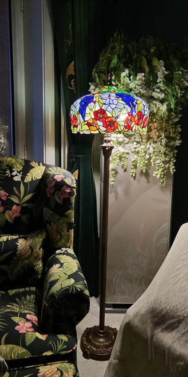  популярный прекрасный товар * [ stain do лампа витражное стекло античный цветочный принт ] ретро атмосфера . модный * Tiffany техника освещение пол подставка 