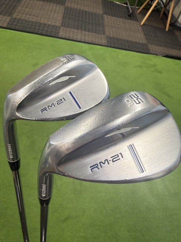 ★1円スタート★左用　フォーティーン　RM-21　ウェッジ　クロムメッキ　52度58度　2本セット　DGウェッジフレックス_画像1