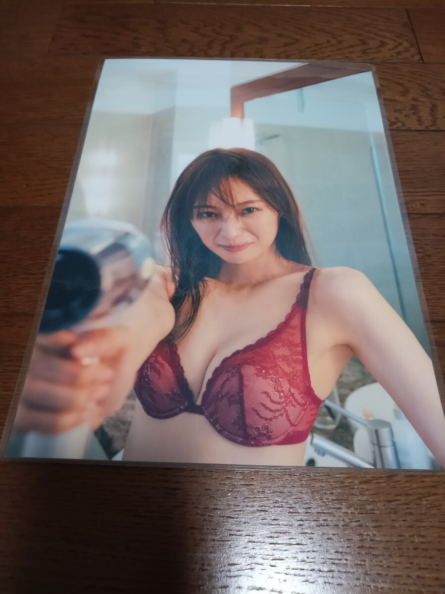 ★厚手ラミネート加工 150μ 切り抜き★ 梅澤美波 乃木坂46 6ページ ビキニ 水着 ランジェリー 下着姿 A4サイズ 8_画像4