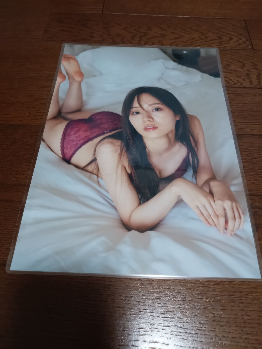 ★厚手ラミネート加工 150μ 切り抜き★ 梅澤美波 乃木坂46 6ページ ビキニ 水着 ランジェリー 下着姿 A4サイズ 8_画像5