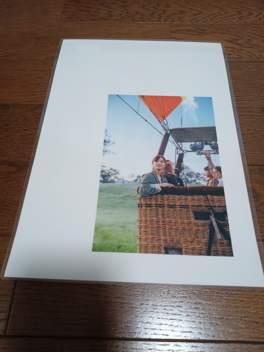 ★厚手ラミネート加工 150μ 切り抜き★ 梅澤美波 乃木坂46 6ページ A4サイズ 12_画像5