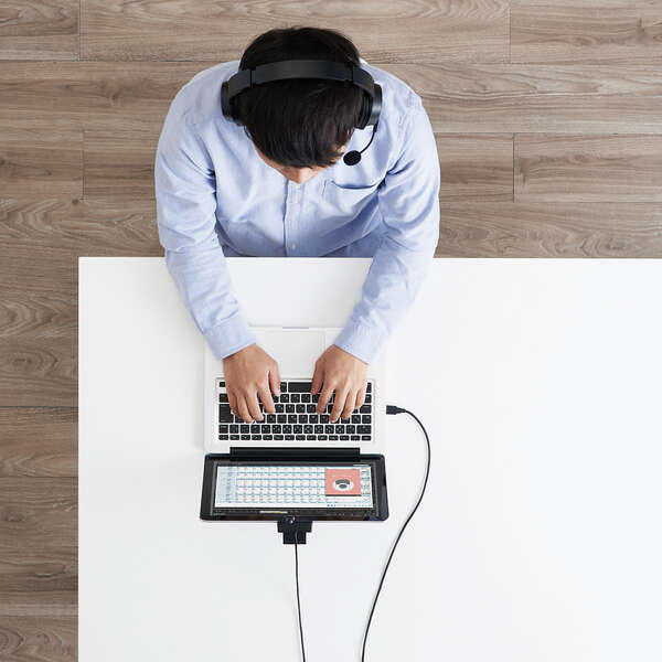 高精細Full HD対応Webカメラ 500万画素 プロクオリティ映像で高品質な超高精細な映像でチャットや配信が楽しめる: UCAM-C750FBBK_画像3