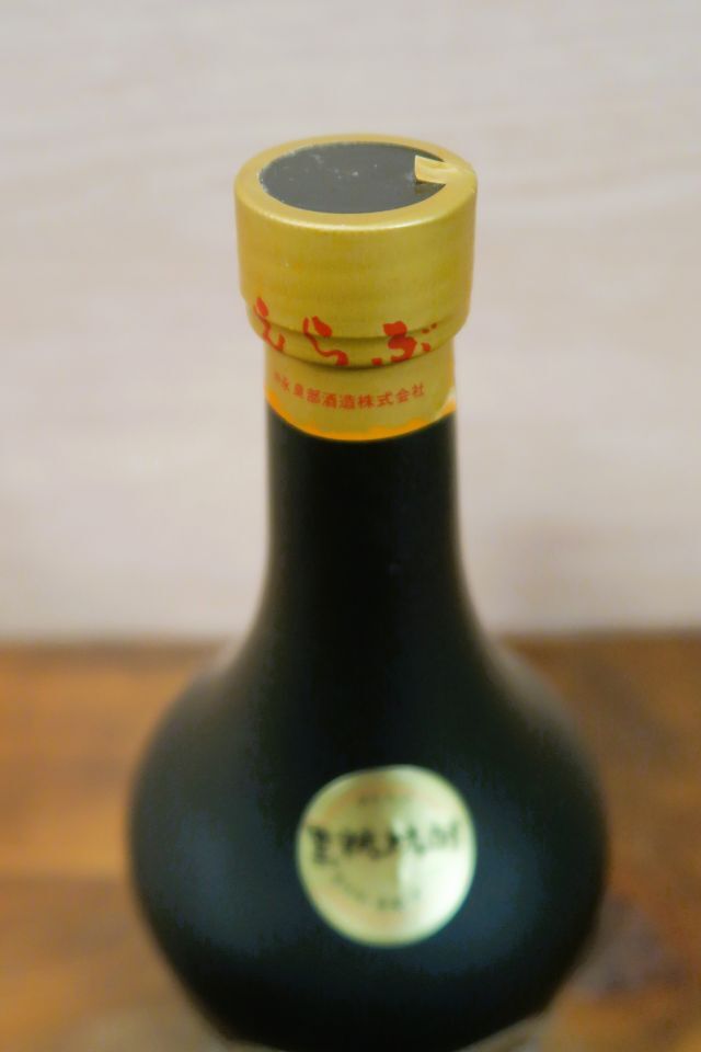  основной shochu Amami сётю из неочищенного сахара ... магазин [ белый ..]720ml 40 раз старый daruma бутылка!.. товар!.. хорошо часть остров .. хорошо часть sake структура ( АО ) Кагосима префектура Ooshima уезд мир . блок 