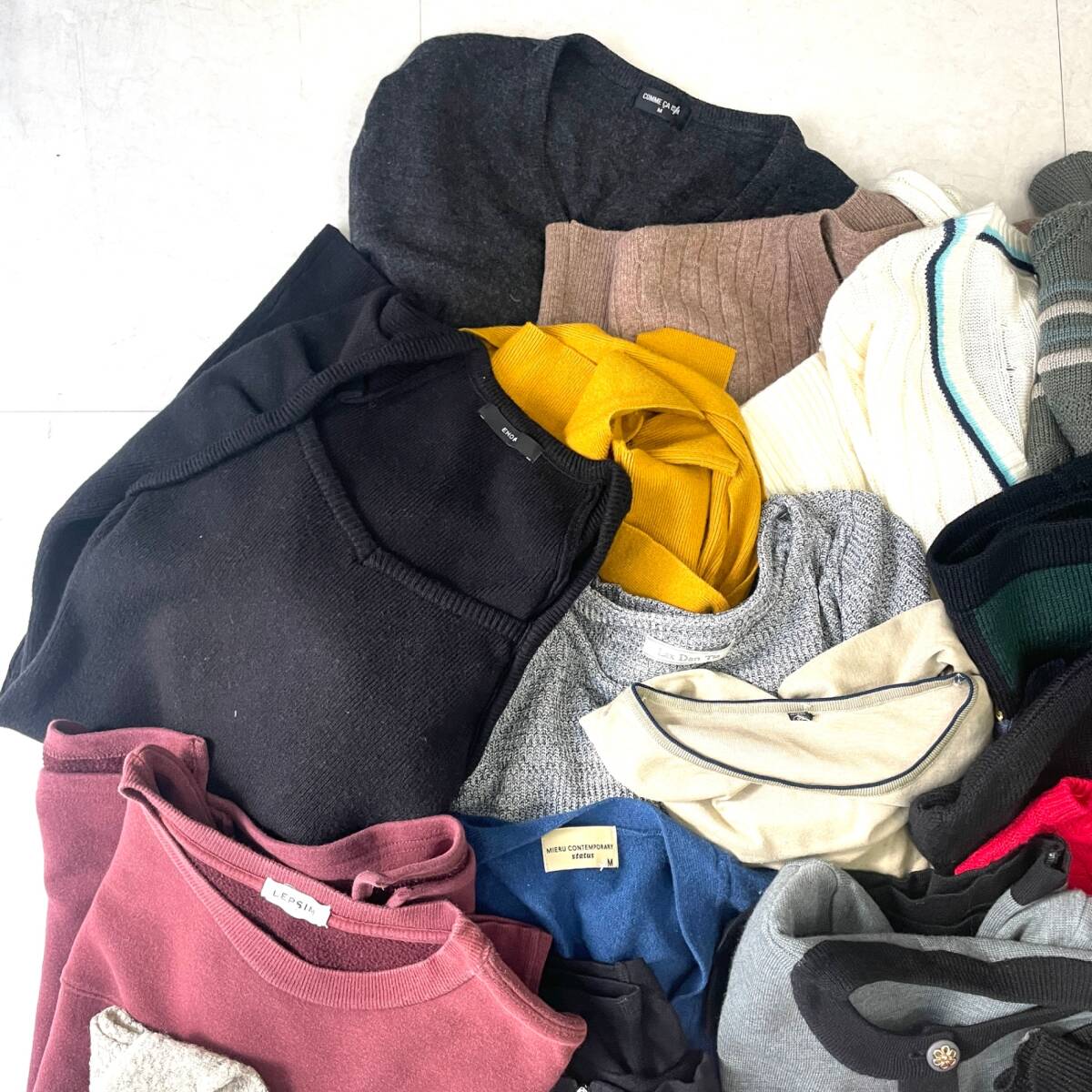 1円~★【1箱 30枚超】レディース トップス セーター カーディガン 冬物 アパレル 古着 スナイデル オリーブdeオリーブ 等 Y511-32_画像2