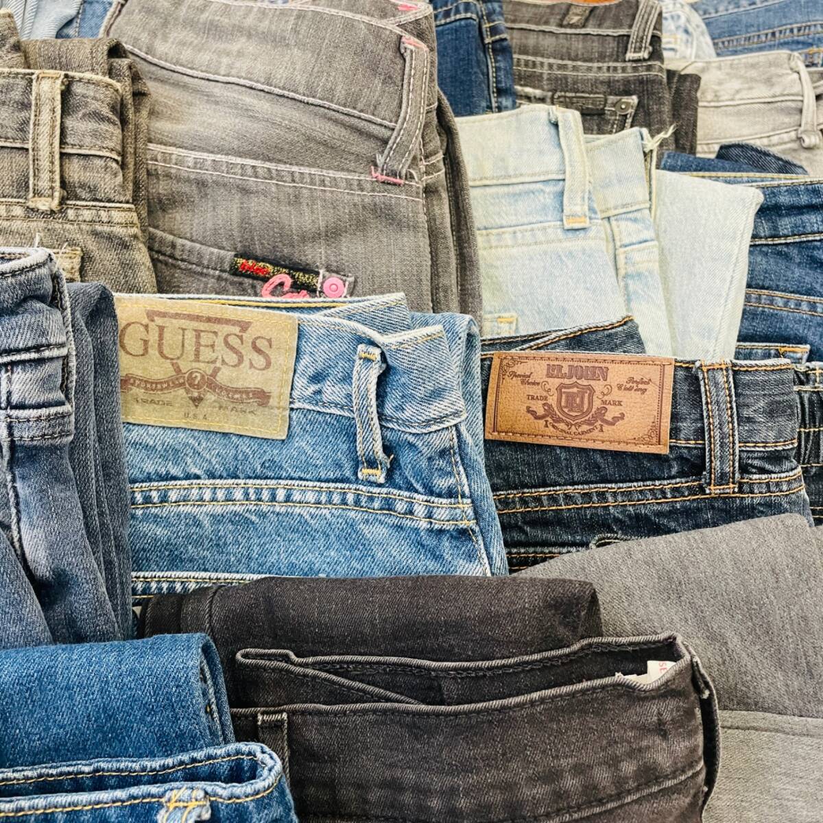 1円～★【35本】デニム まとめ 大量セット EDWIN Levi's GUESS ARMANI メンズ レディース Y511-16_画像5